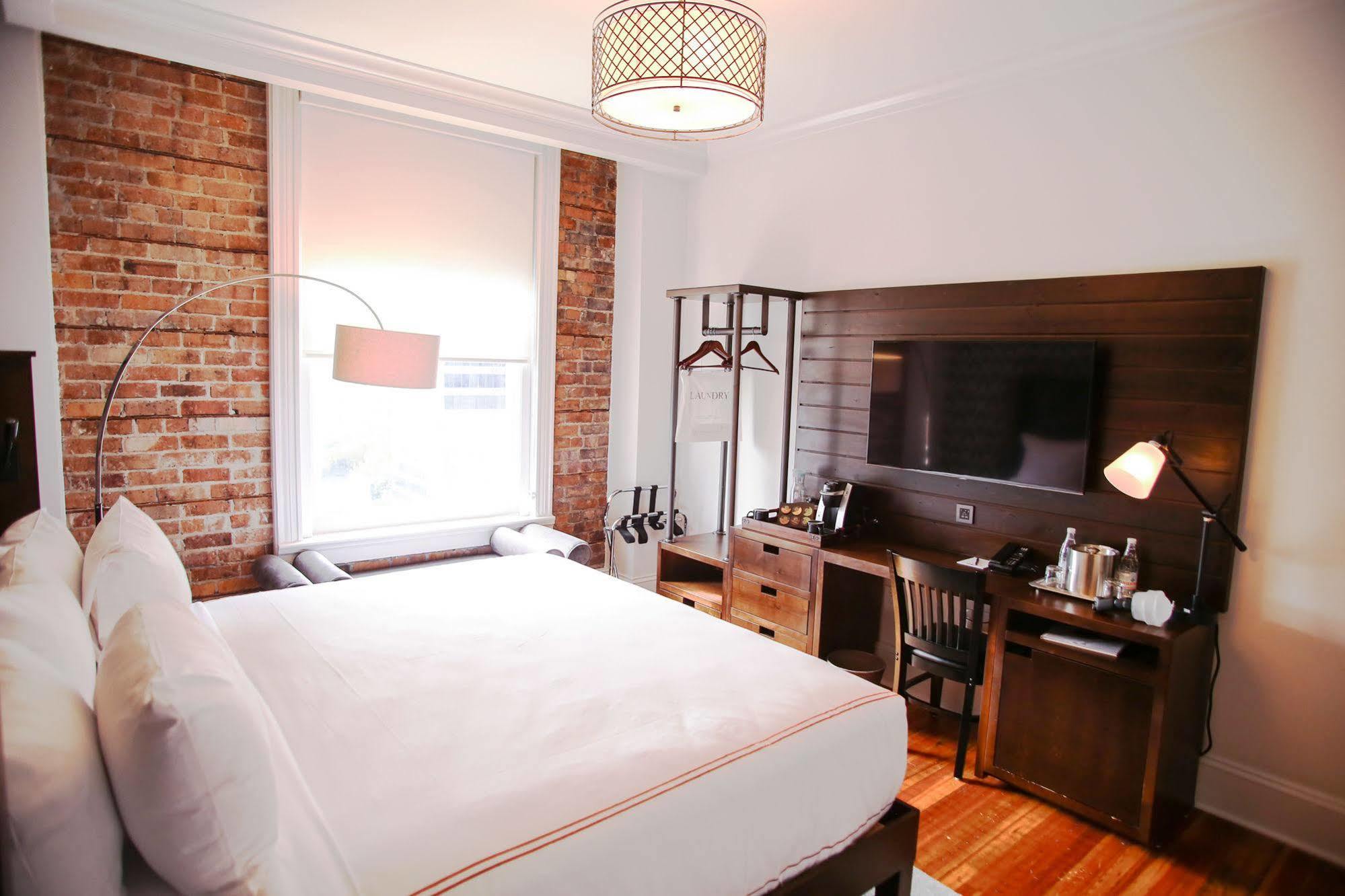 Q&C Hotel And Bar New Orleans, Autograph Collection Exterior foto